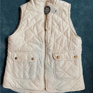 NWT Francesca’s Reversible Vest - White